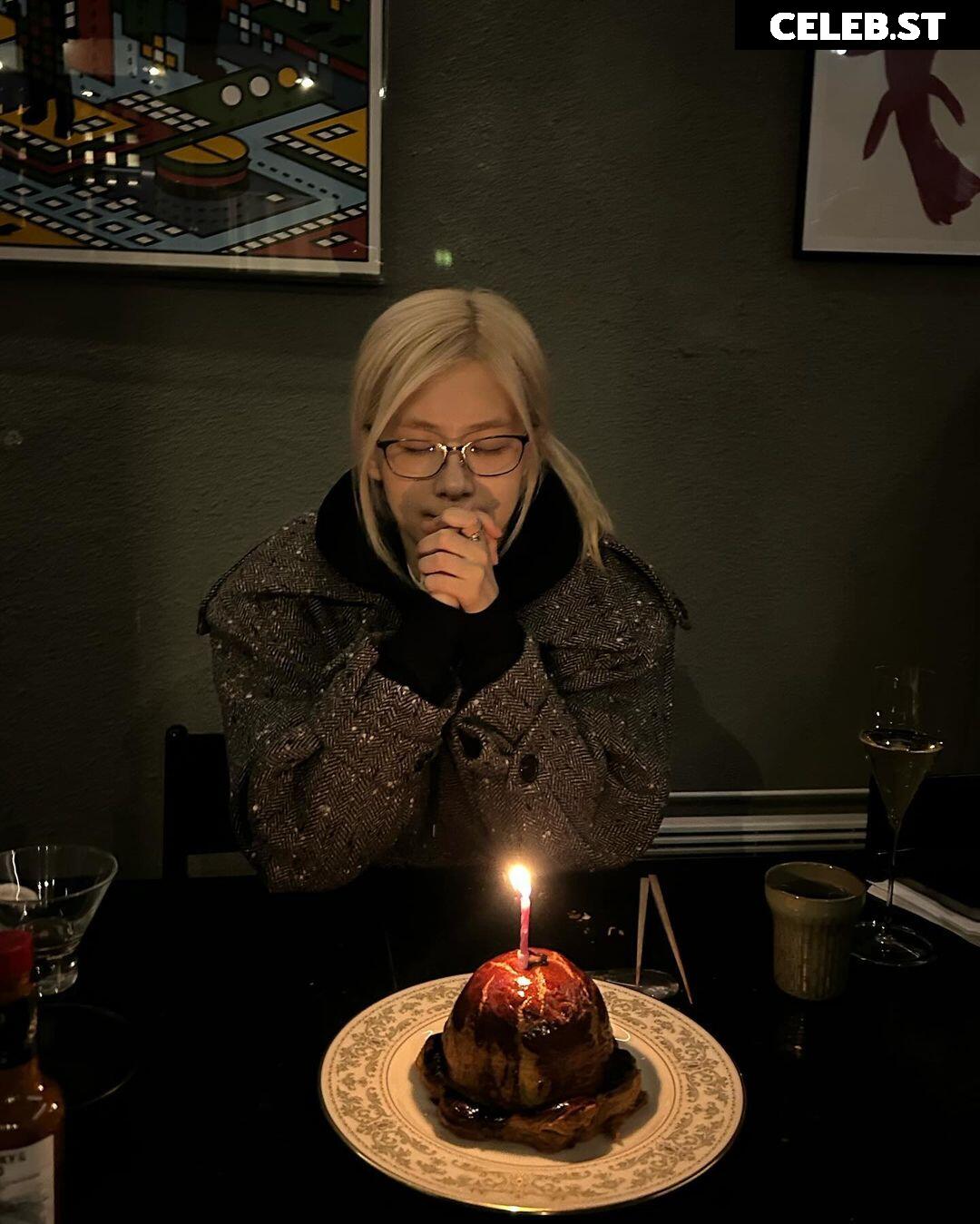 Rosé || Roseanne Park - BLΛƆKPIИK ( BLACKPINK ) Image 4456620