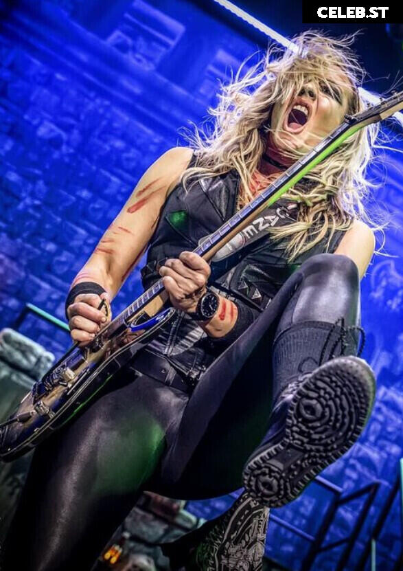 Women of Metal Image 4456918