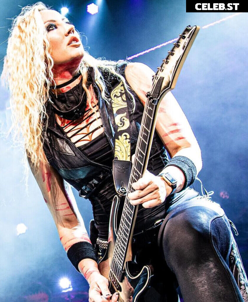 Women of Metal Image 4457848