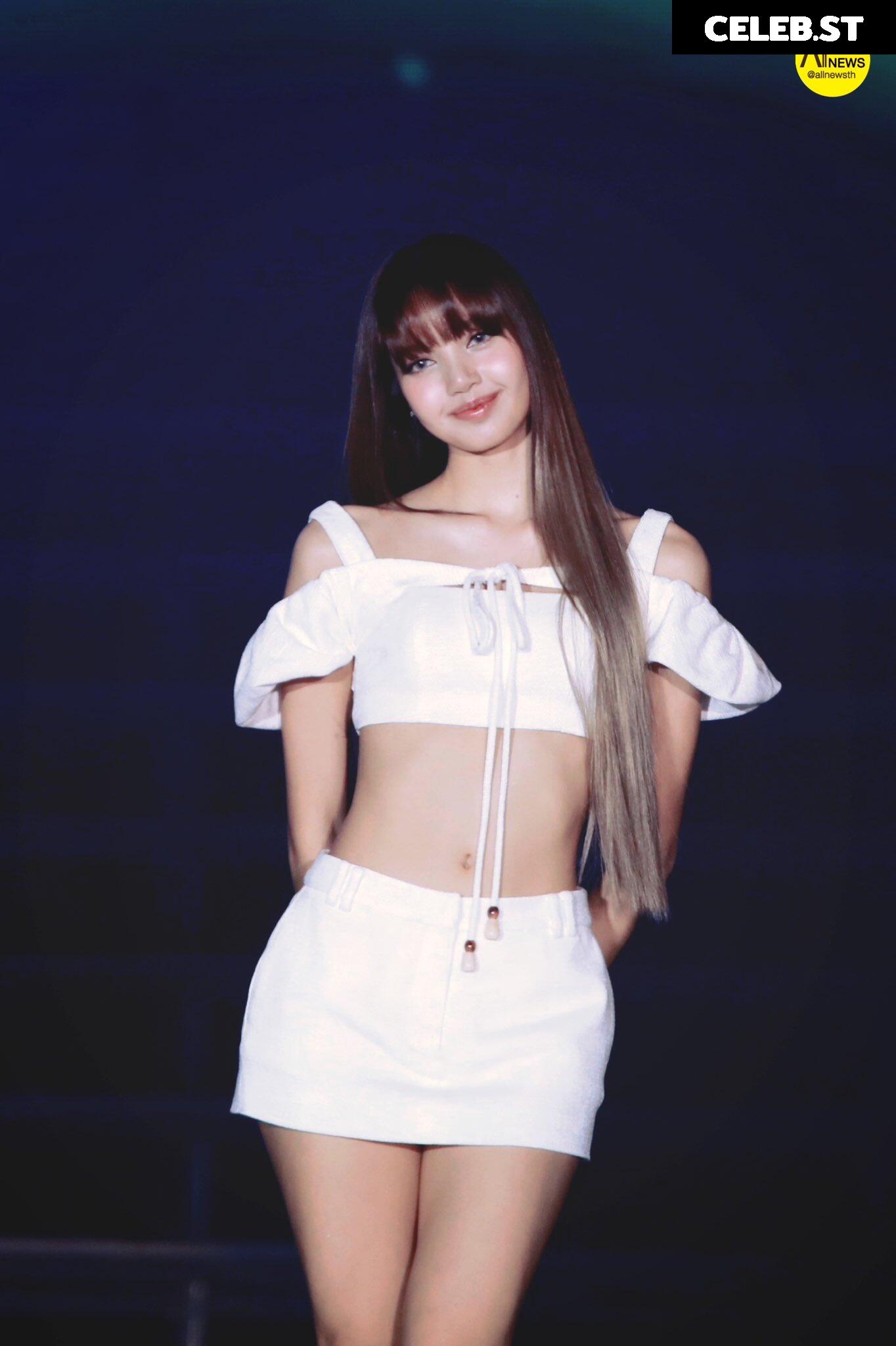 Lisa | BLΛƆKPIИK (Blackpink) Image 4457451