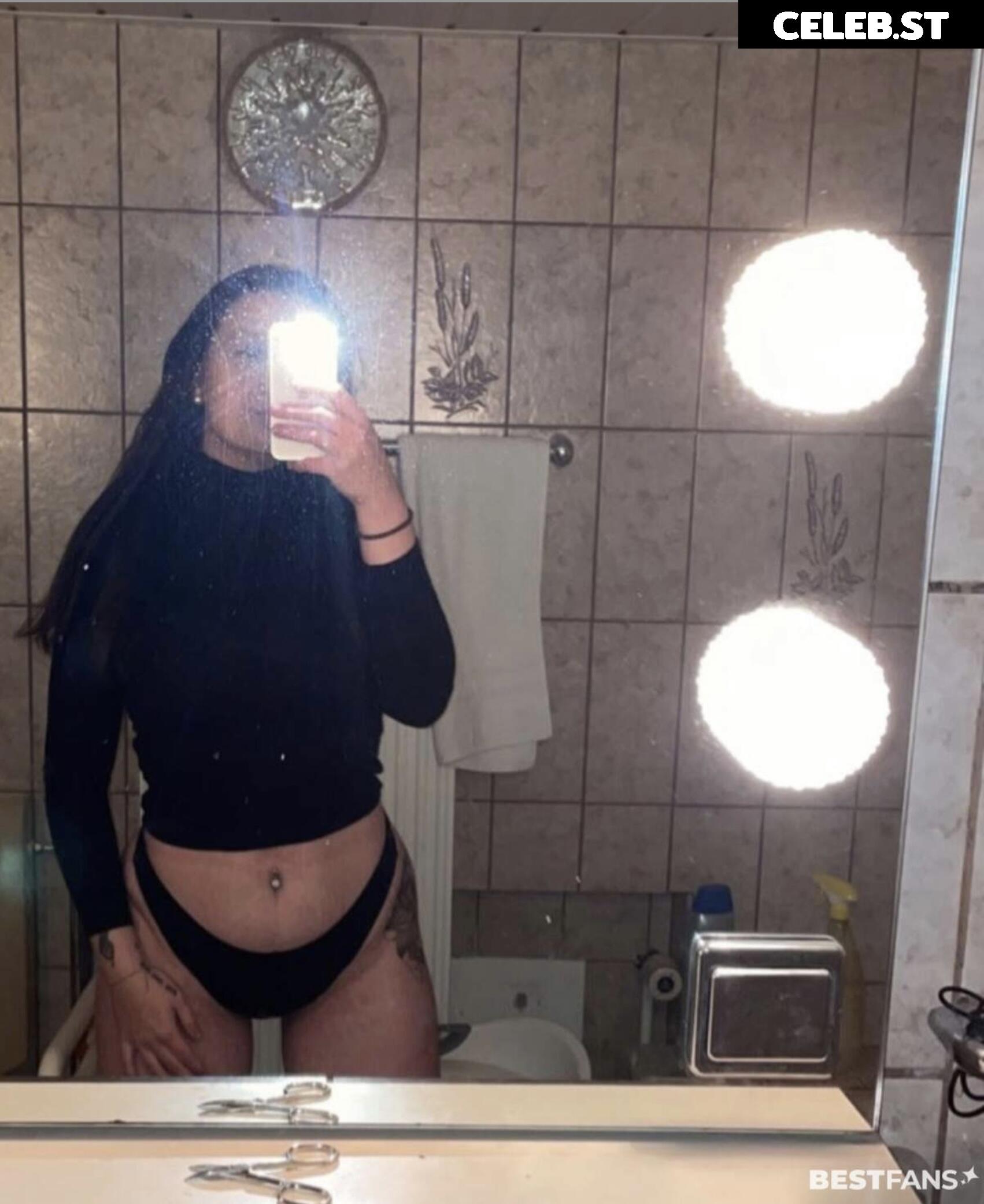 Xenia Tina Marie Image 445779