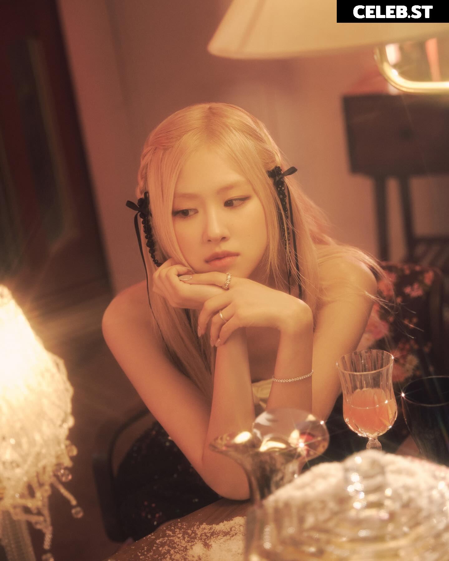 Rosé || Roseanne Park - BLΛƆKPIИK ( BLACKPINK ) Image 4454732