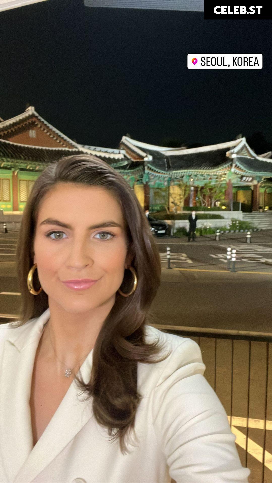 Kaitlan Collins - CNN newswoman Image 4454378