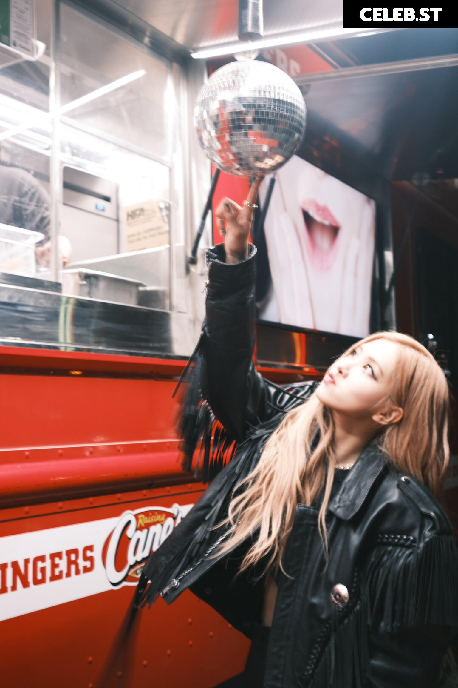 Rosé || Roseanne Park - BLΛƆKPIИK ( BLACKPINK ) Image 4452517