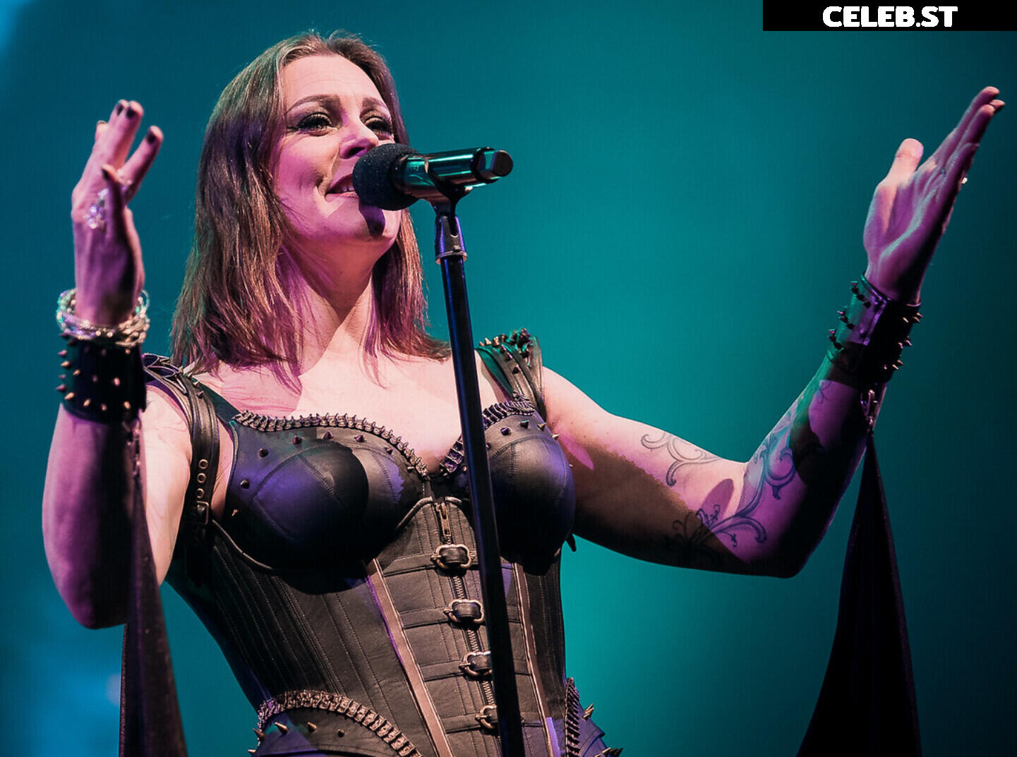 Women of Metal Image 4452626