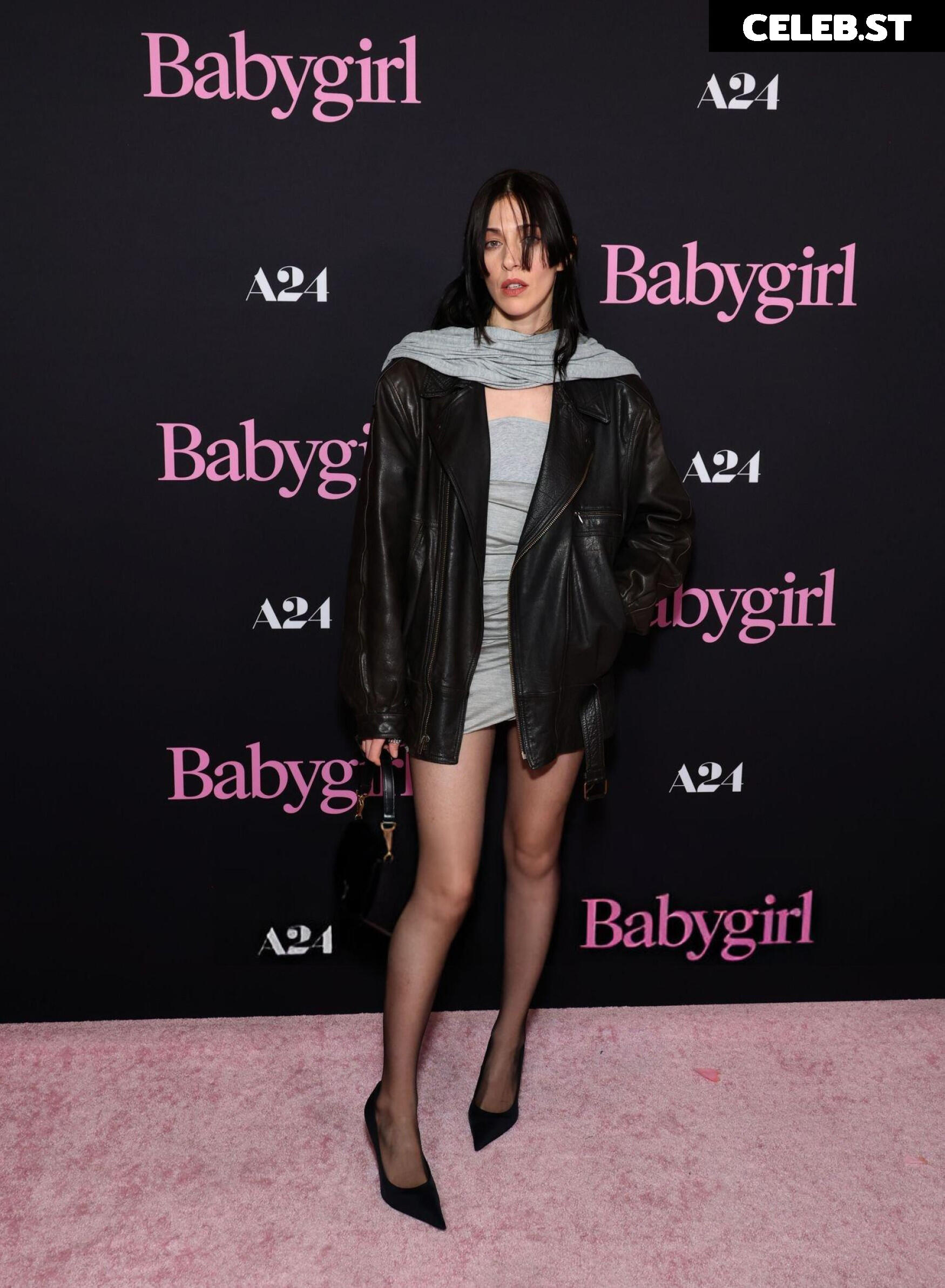 Caroline Polachek Image 4452151