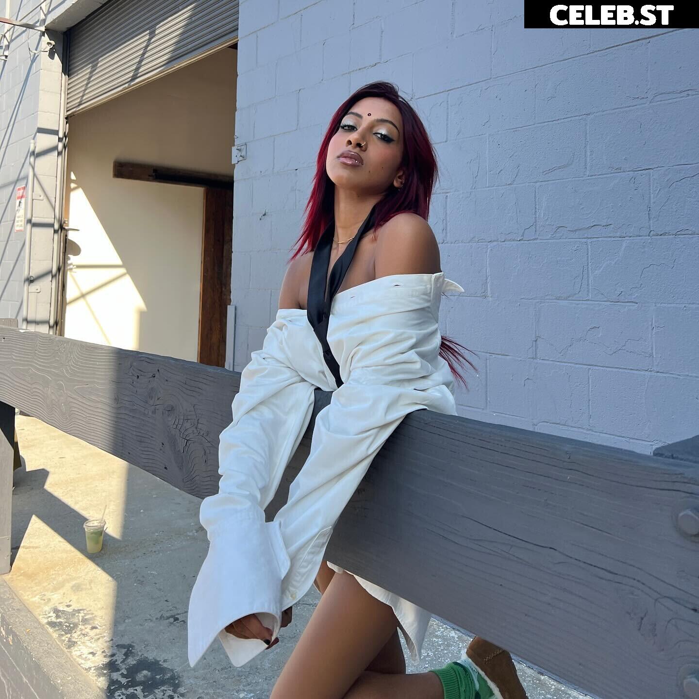 LARA RAJ / lararajj (member of KATSEYE) Image 4452277