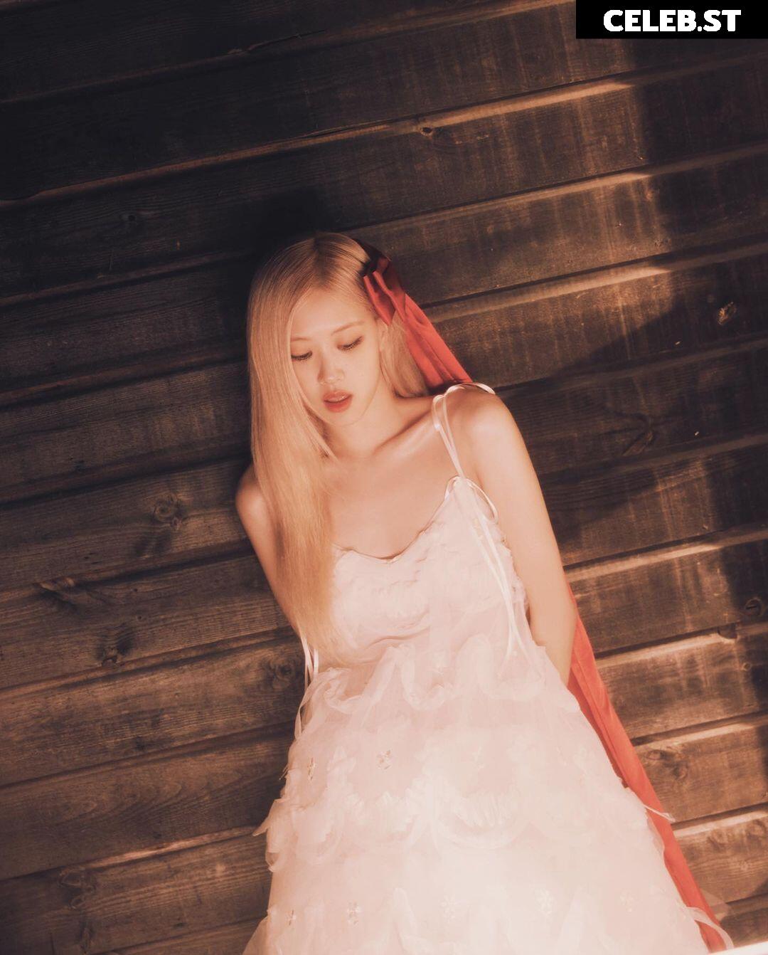 Rosé || Roseanne Park - BLΛƆKPIИK ( BLACKPINK ) Image 4453853