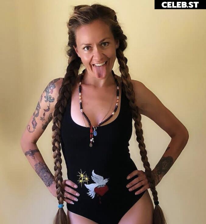 Women of Metal Image 4453753