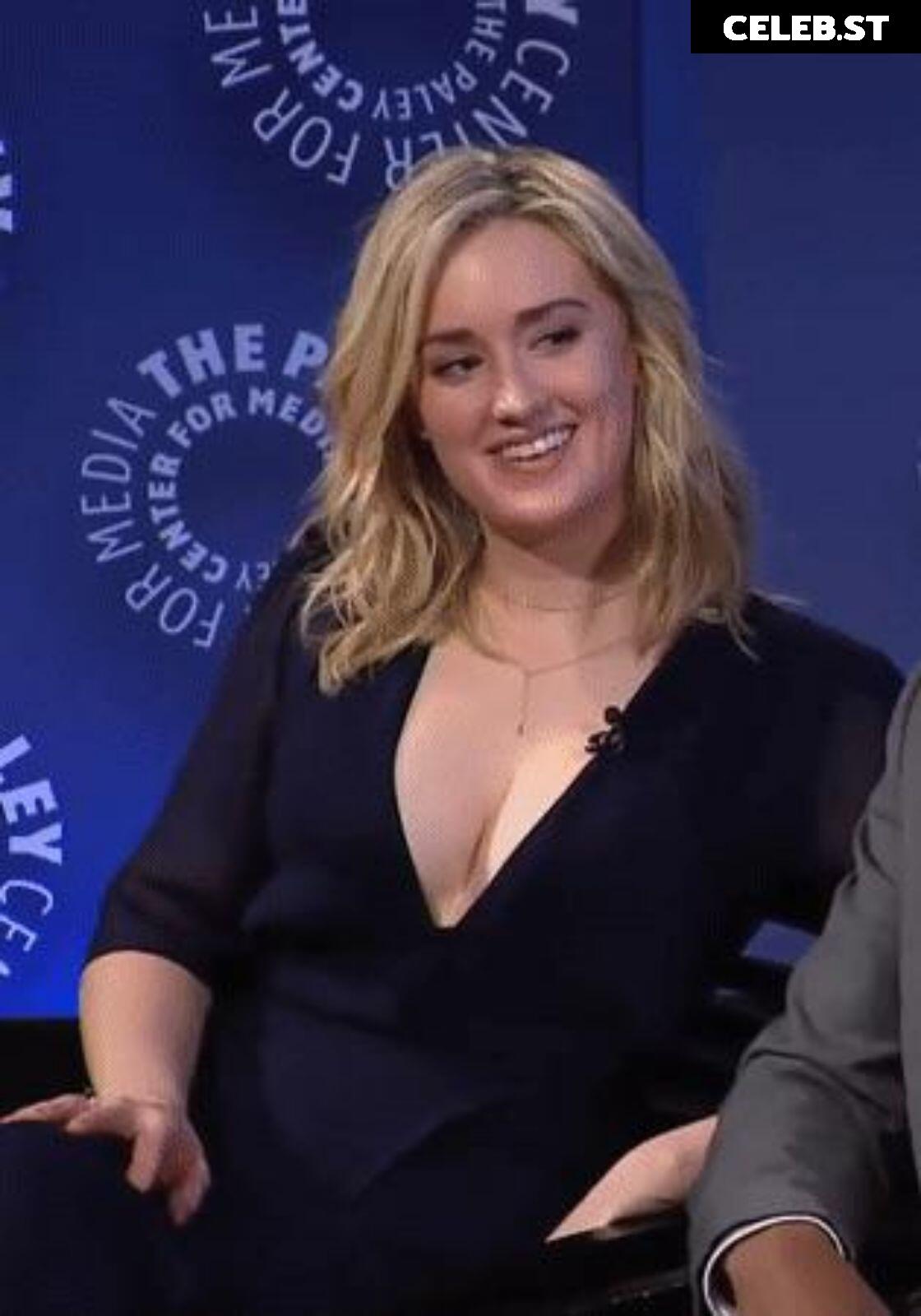 Ashley Johnson Image 4453726
