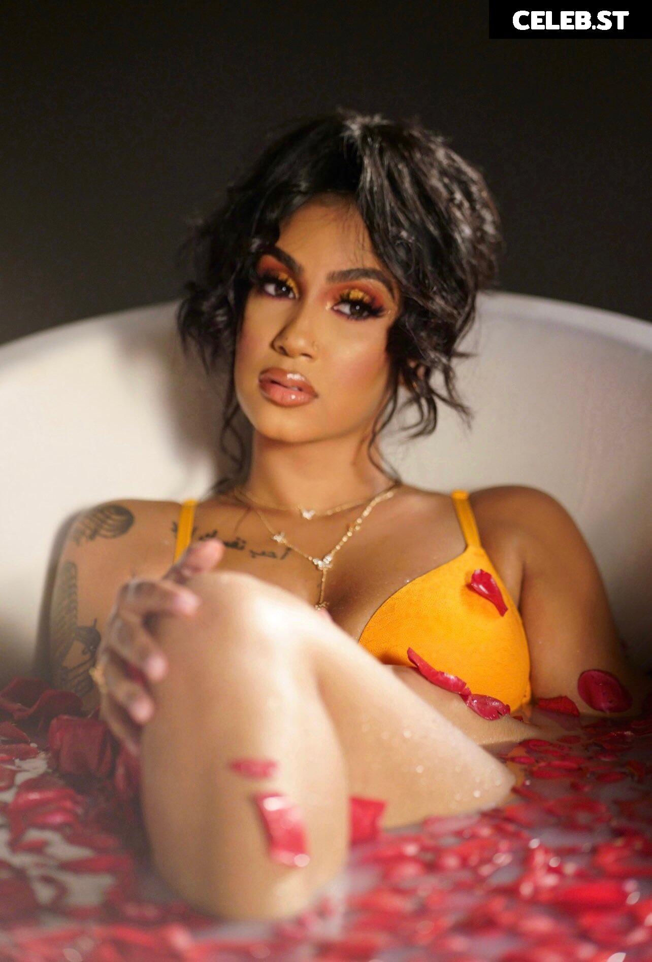 Queen Najia Image 4450447