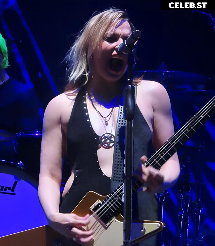 Women of Metal Image 4450431