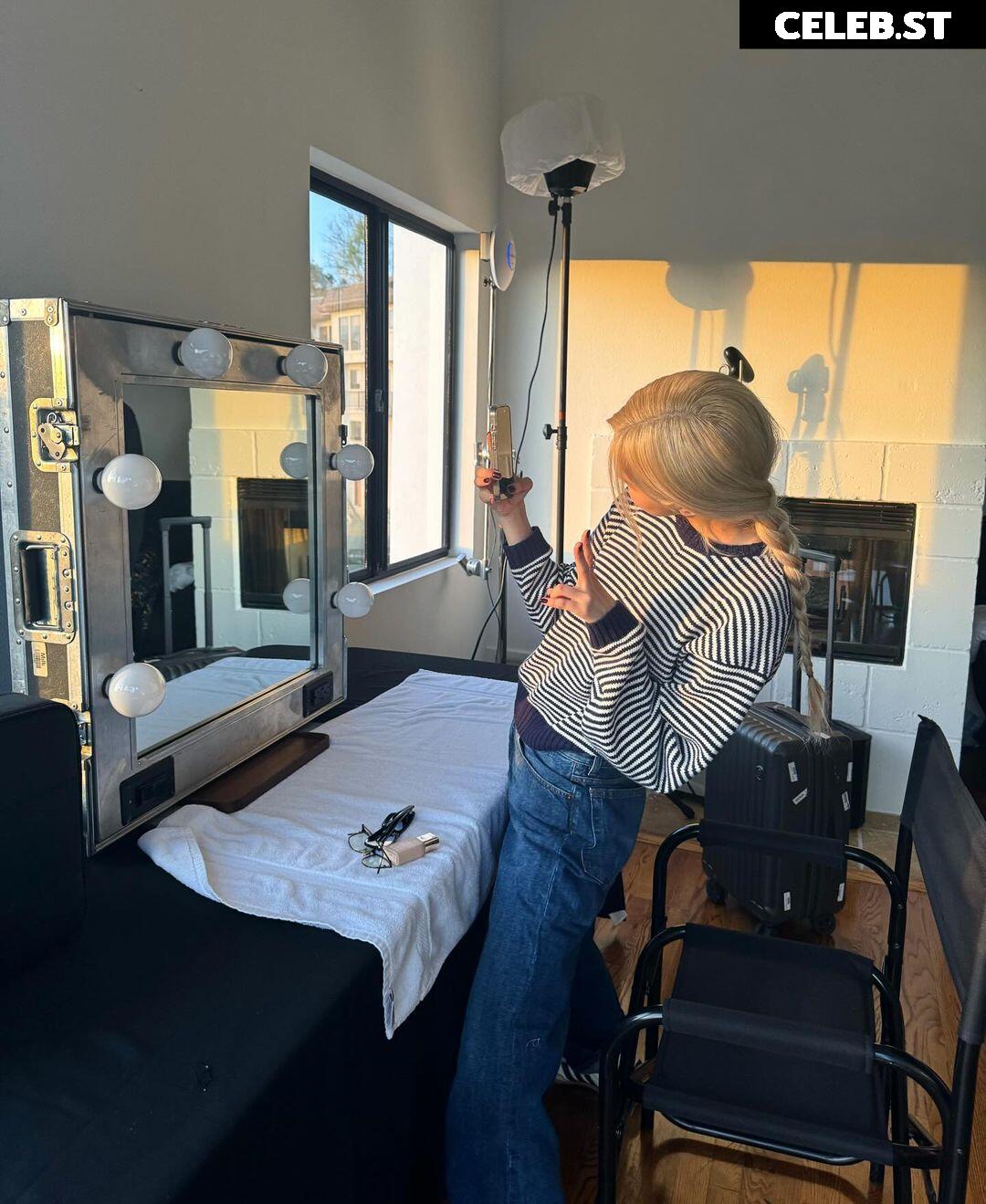 Rosé || Roseanne Park - BLΛƆKPIИK ( BLACKPINK ) Image 4459796
