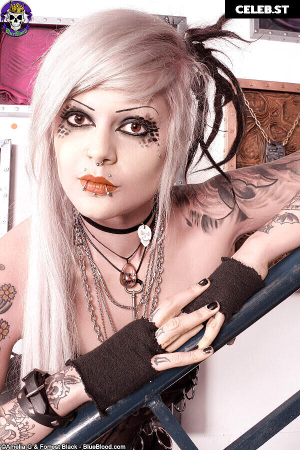 Women of Metal Image 4459786