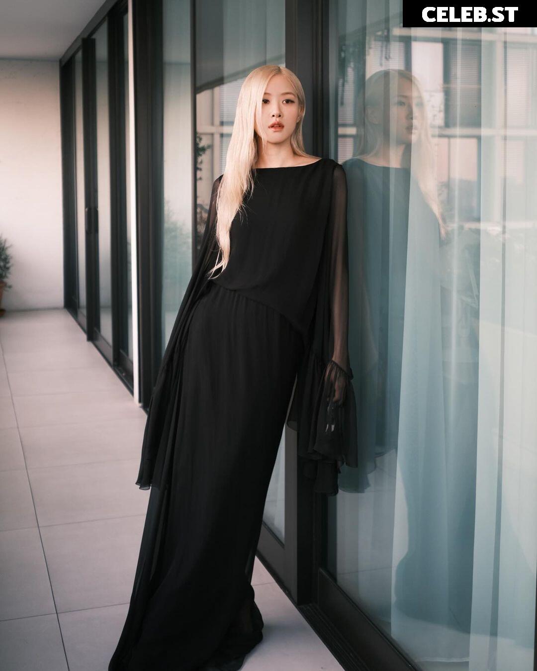 Rosé || Roseanne Park - BLΛƆKPIИK ( BLACKPINK ) Image 4459350