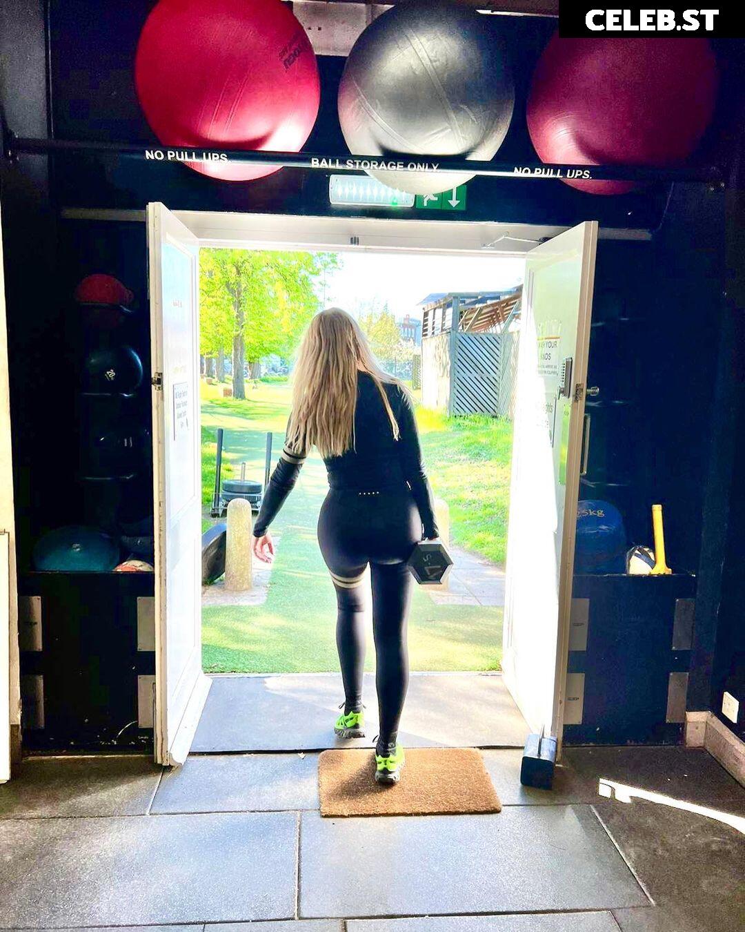 Carol Vorderman Image 4459349