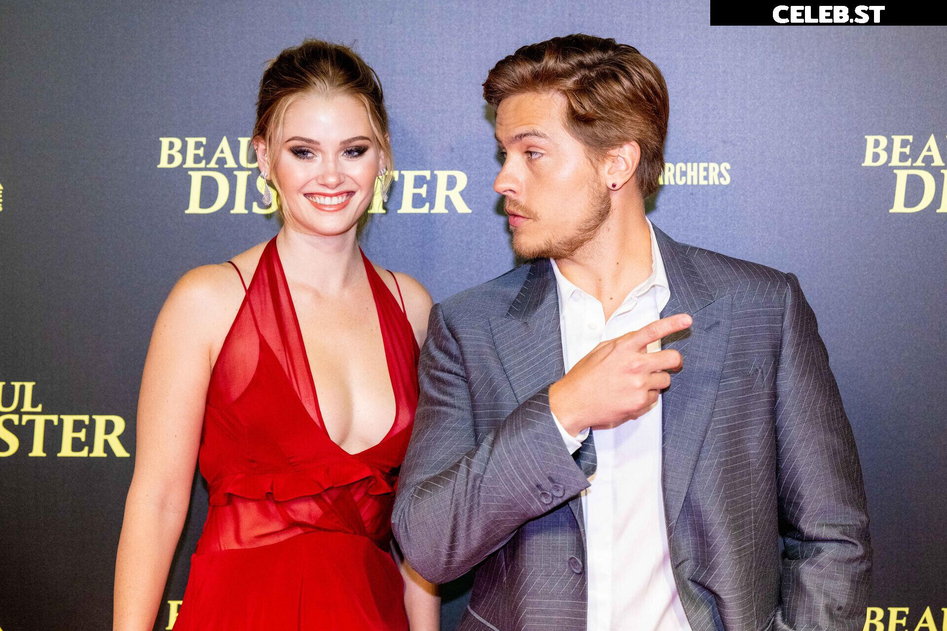 Virginia Gardner Image 4458390