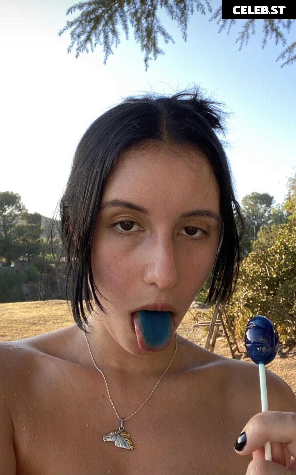 Loyal.Lobos - Andrea Silva Image 4458239