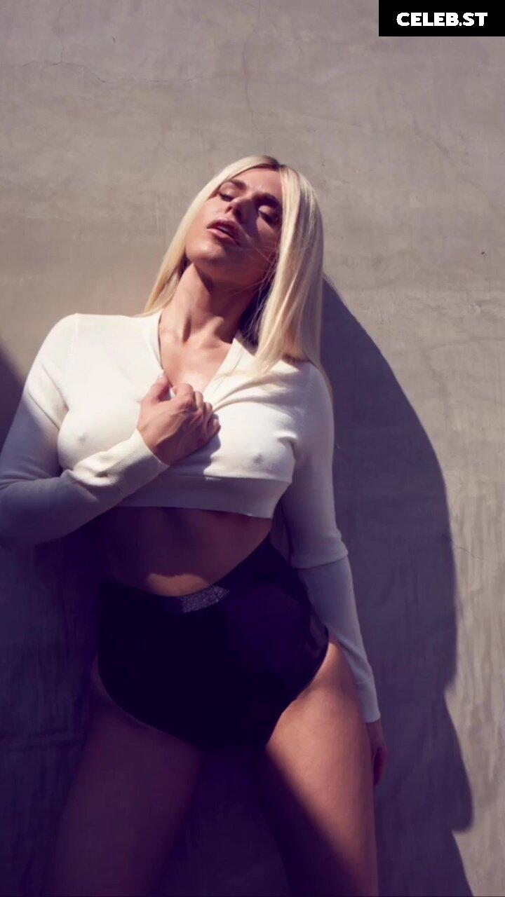 WWE Lana / CJ Perry Image 4458223
