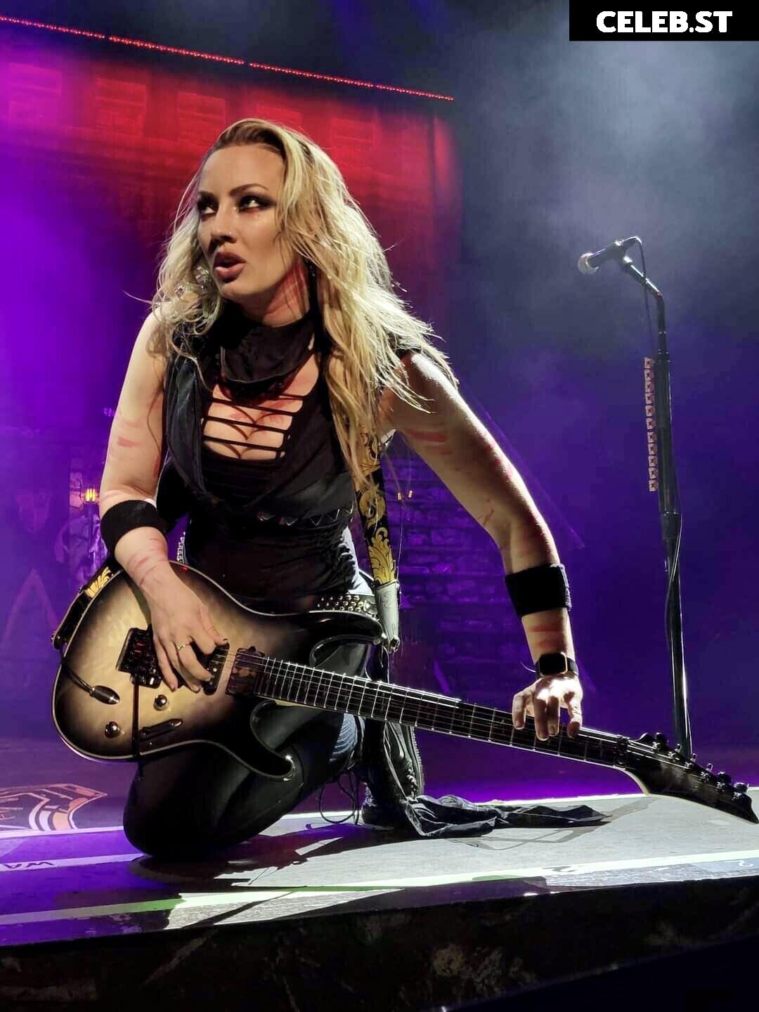 Women of Metal Image 4458992