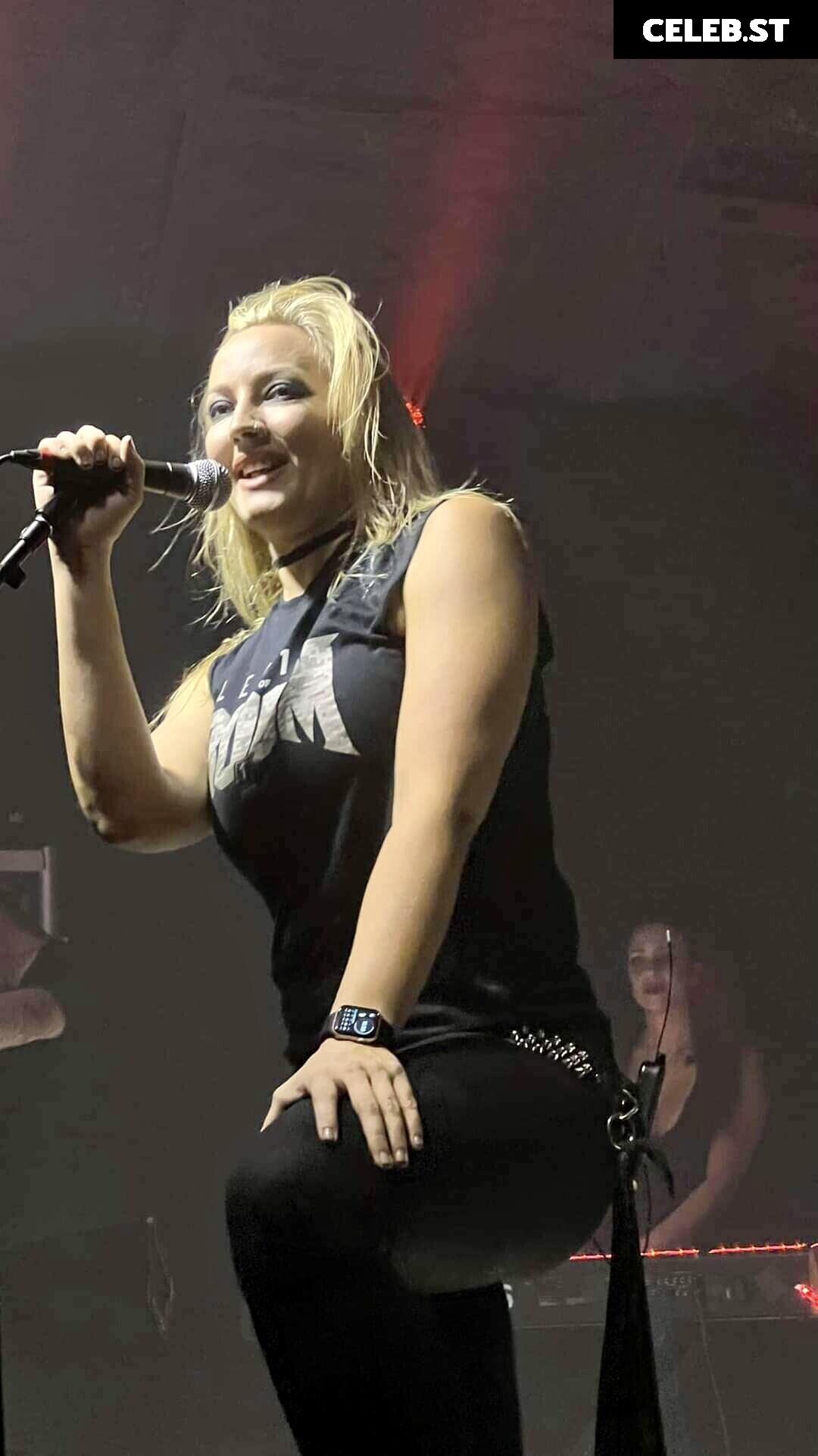 Women of Metal Image 4458961