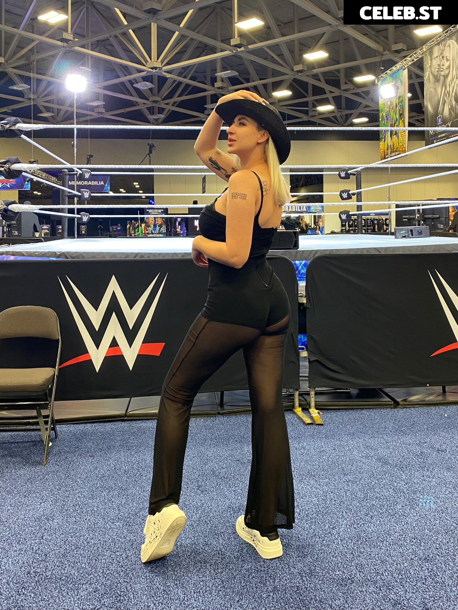 Women of Professional Wrestling Image 4445482