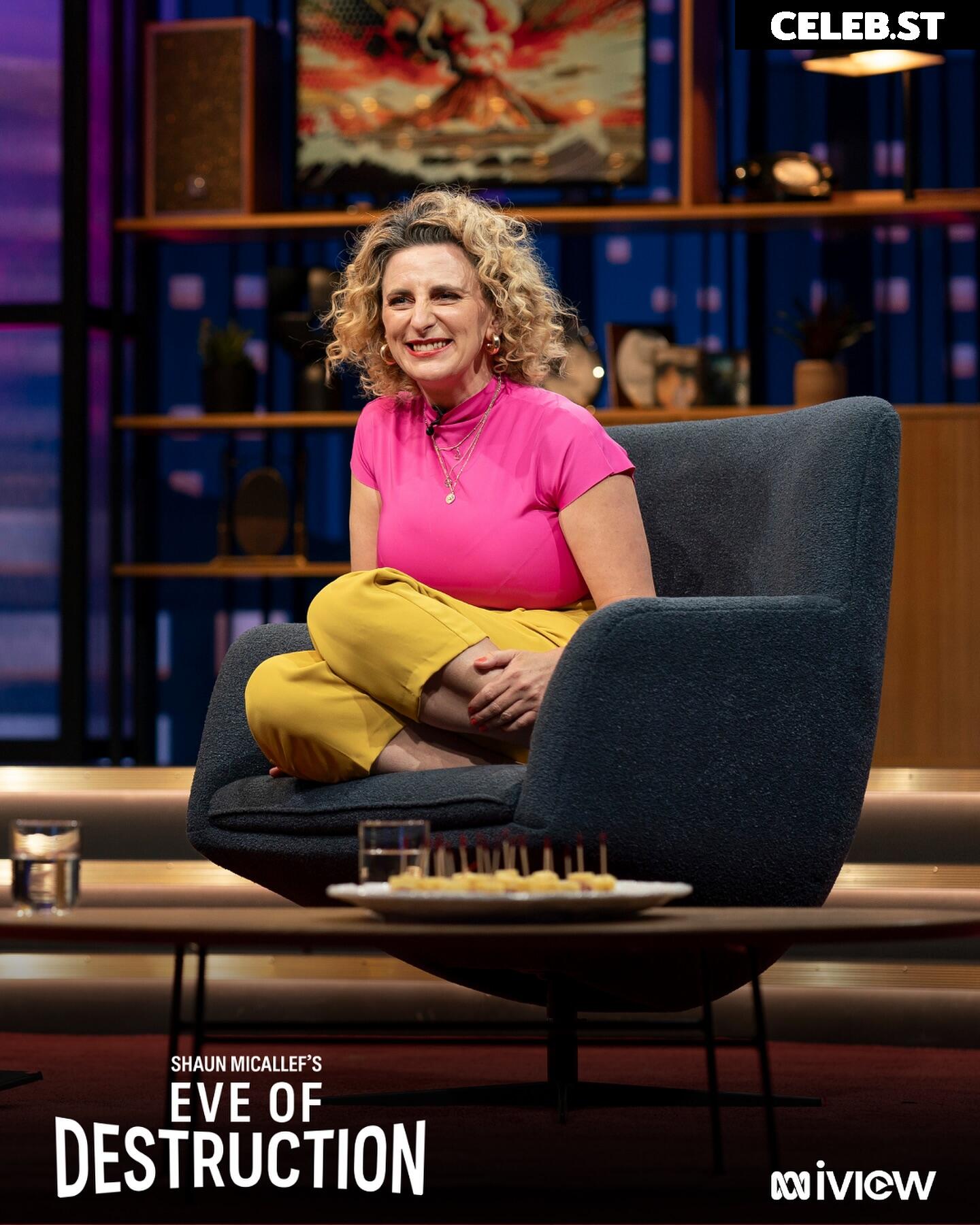 Felicity Ward, The Office AU. Image 4446094