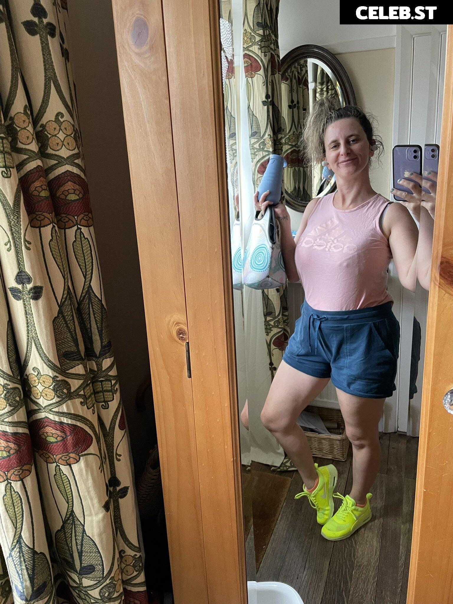 Felicity Ward, The Office AU. Image 4447737