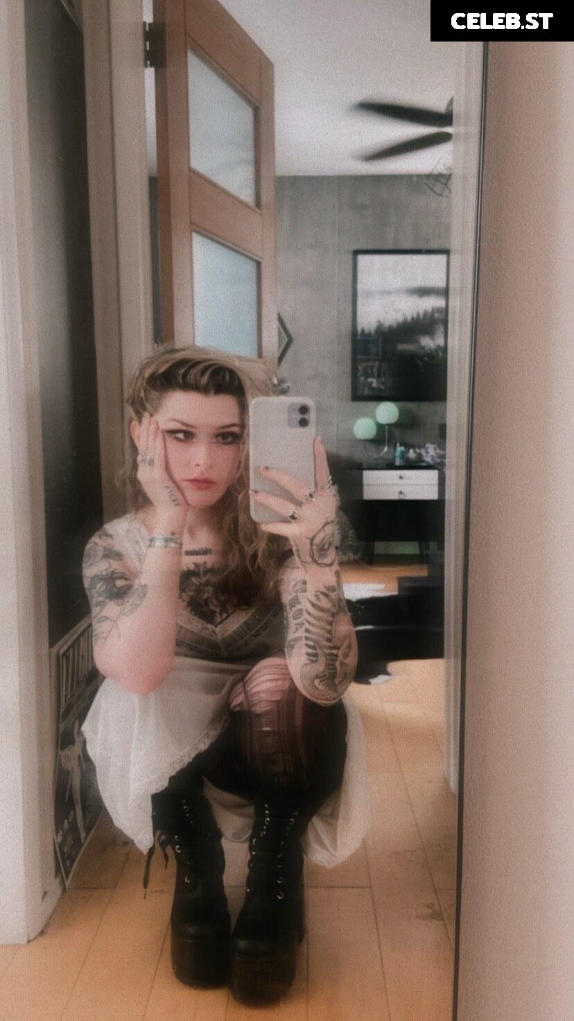 Mothica Image 4444823