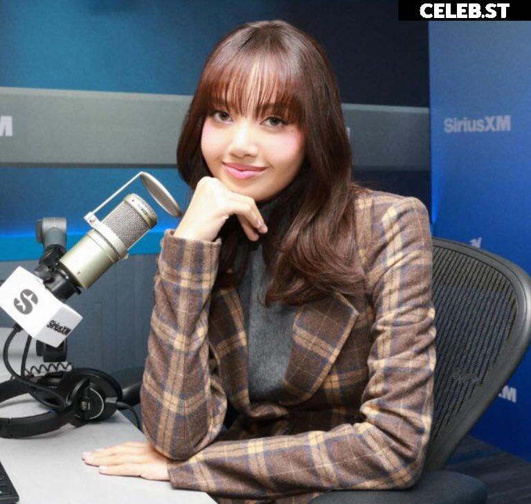 Lisa | BLΛƆKPIИK (Blackpink) Image 4444688