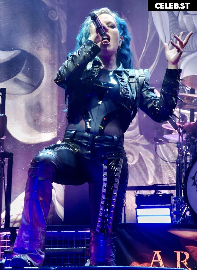 Women of Metal Image 4441632