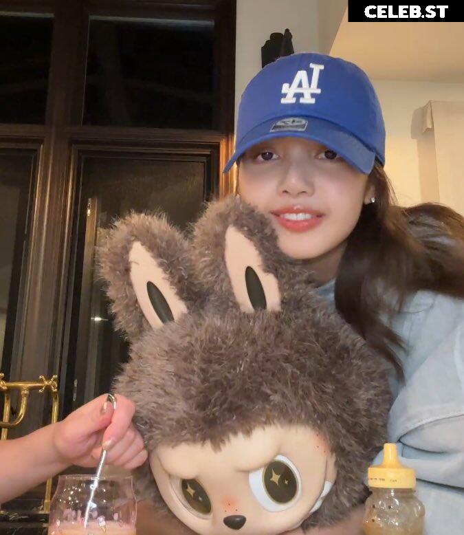 Lisa | BLΛƆKPIИK (Blackpink) Image 4441635