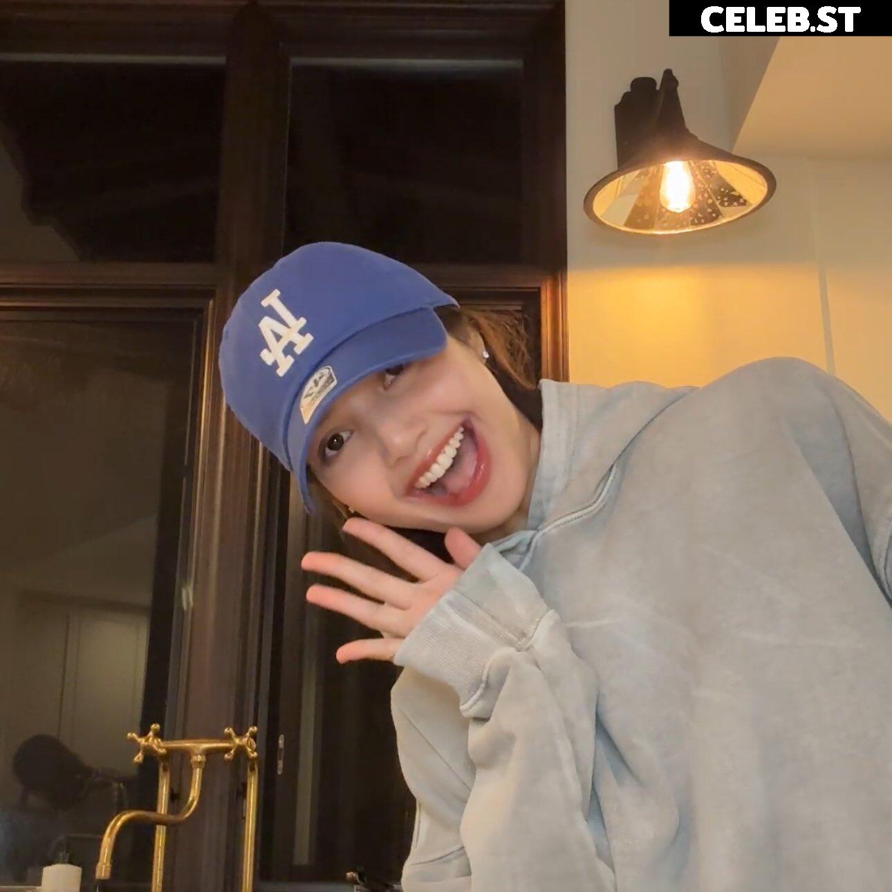 Lisa | BLΛƆKPIИK (Blackpink) Image 4441150