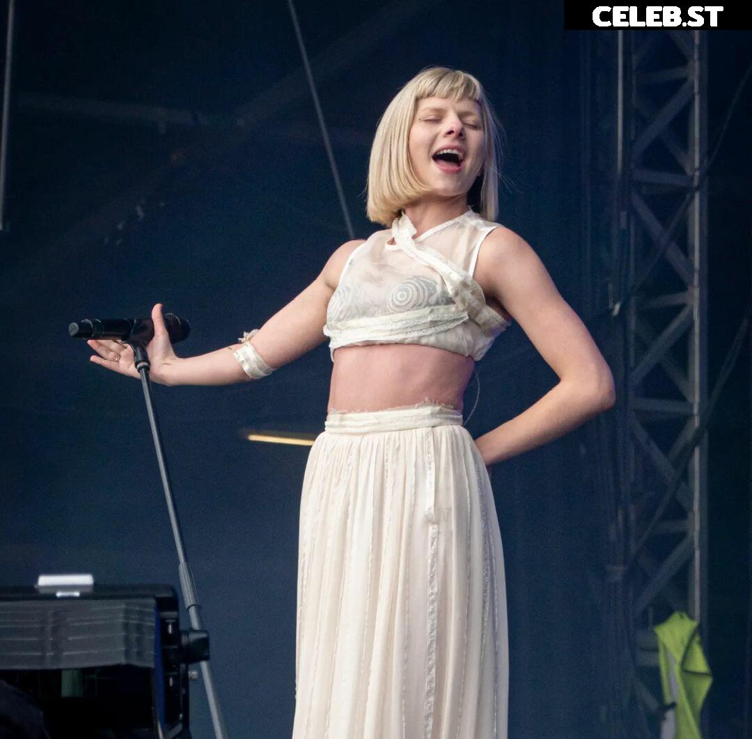 Aurora Aksnes (singer) Image 4441157