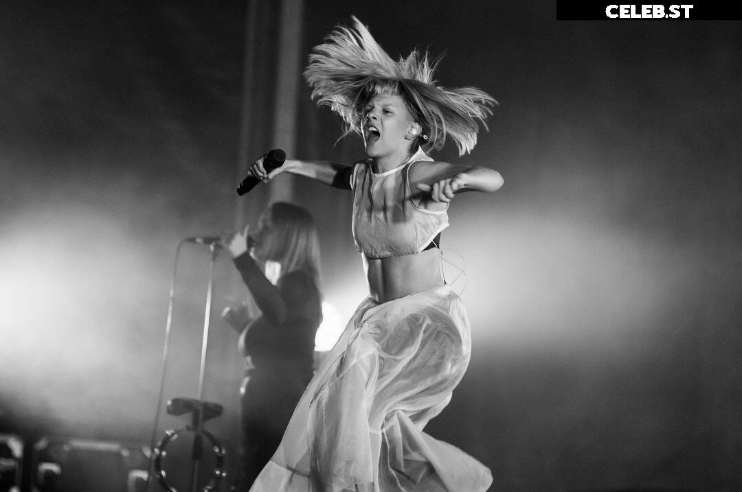 Aurora Aksnes (singer) Image 4441903