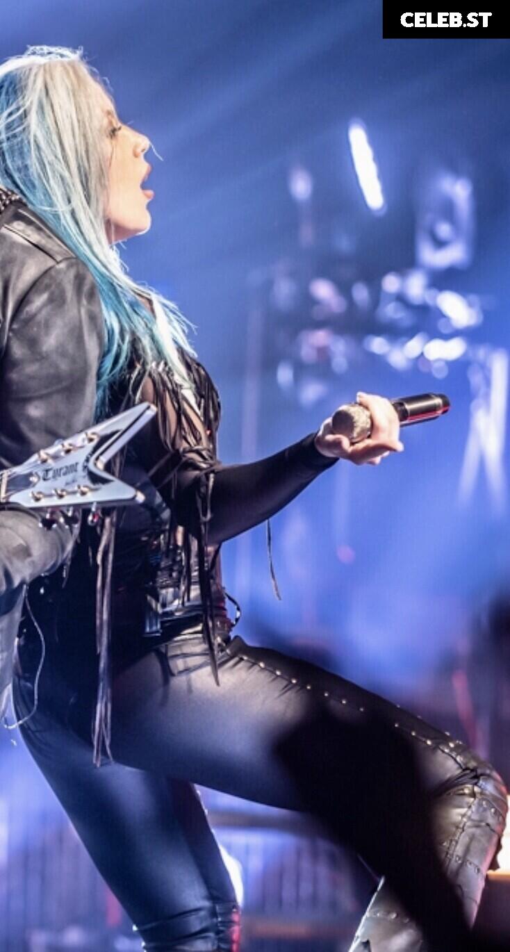 Women of Metal Image 4442815