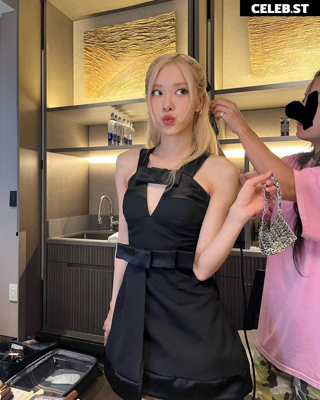 Rosé || Roseanne Park - BLΛƆKPIИK ( BLACKPINK ) Image 4442066