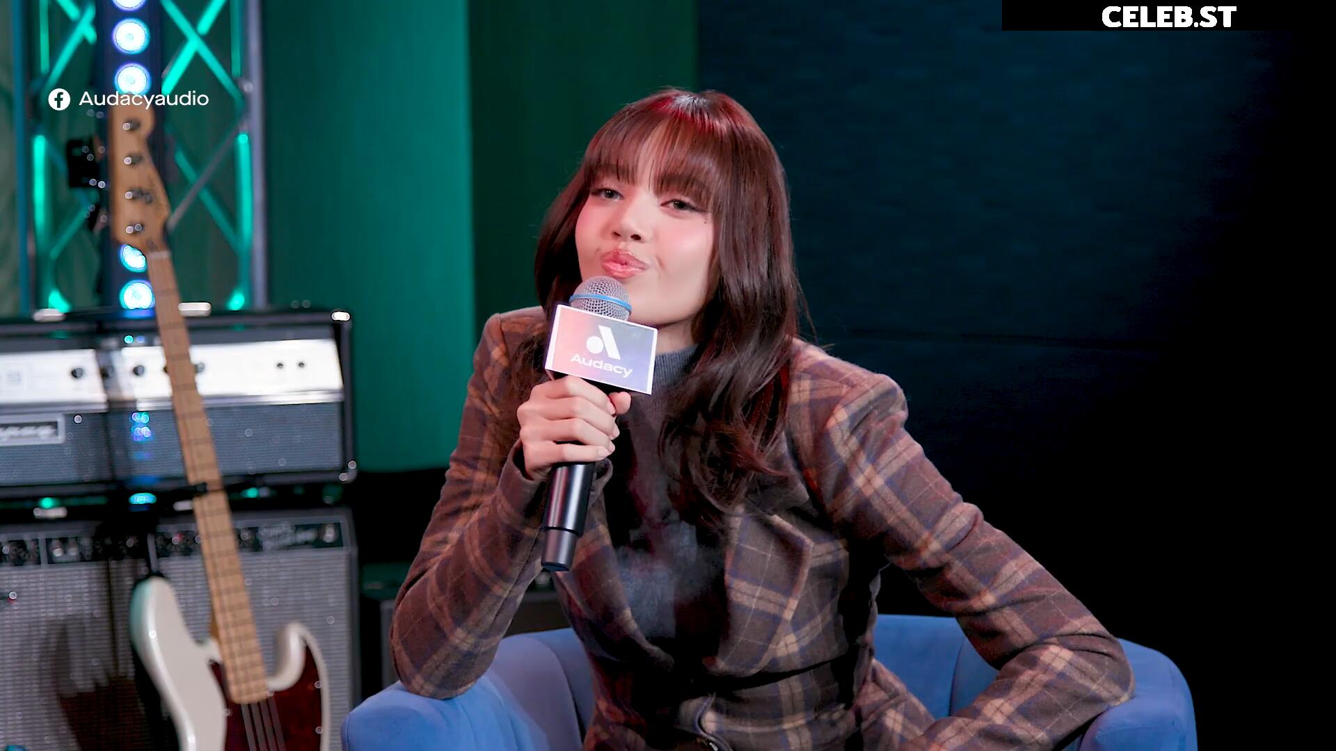 Lisa | BLΛƆKPIИK (Blackpink) Image 4443808