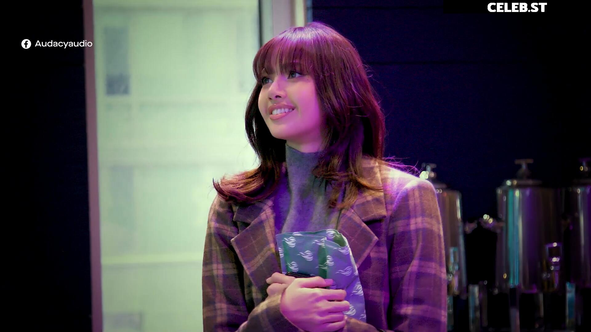 Lisa | BLΛƆKPIИK (Blackpink) Image 4443589