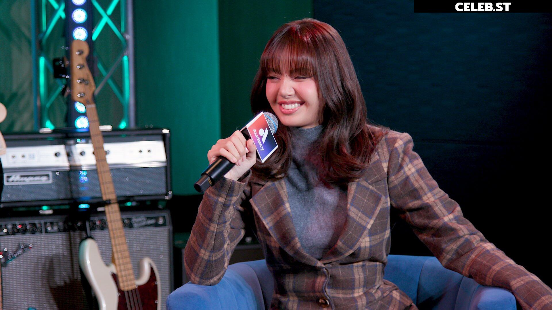Lisa | BLΛƆKPIИK (Blackpink) Image 4443559