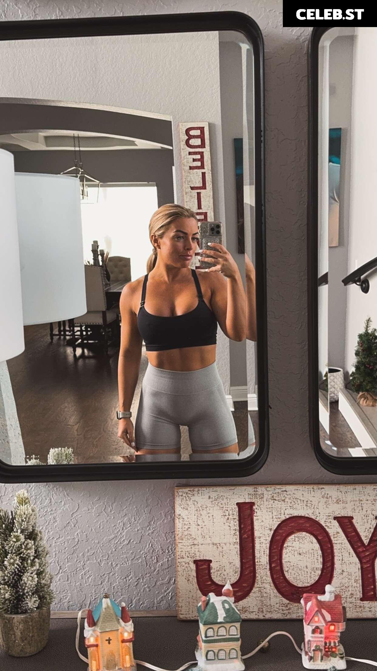 Mandy Sacs | Mandy Rose Image 4440592