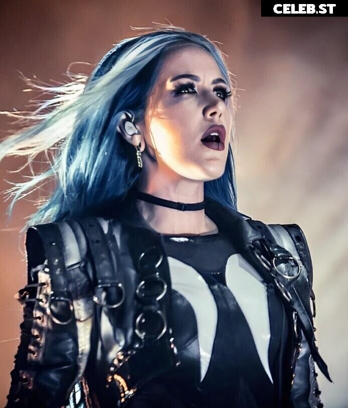 Women of Metal Image 4440553