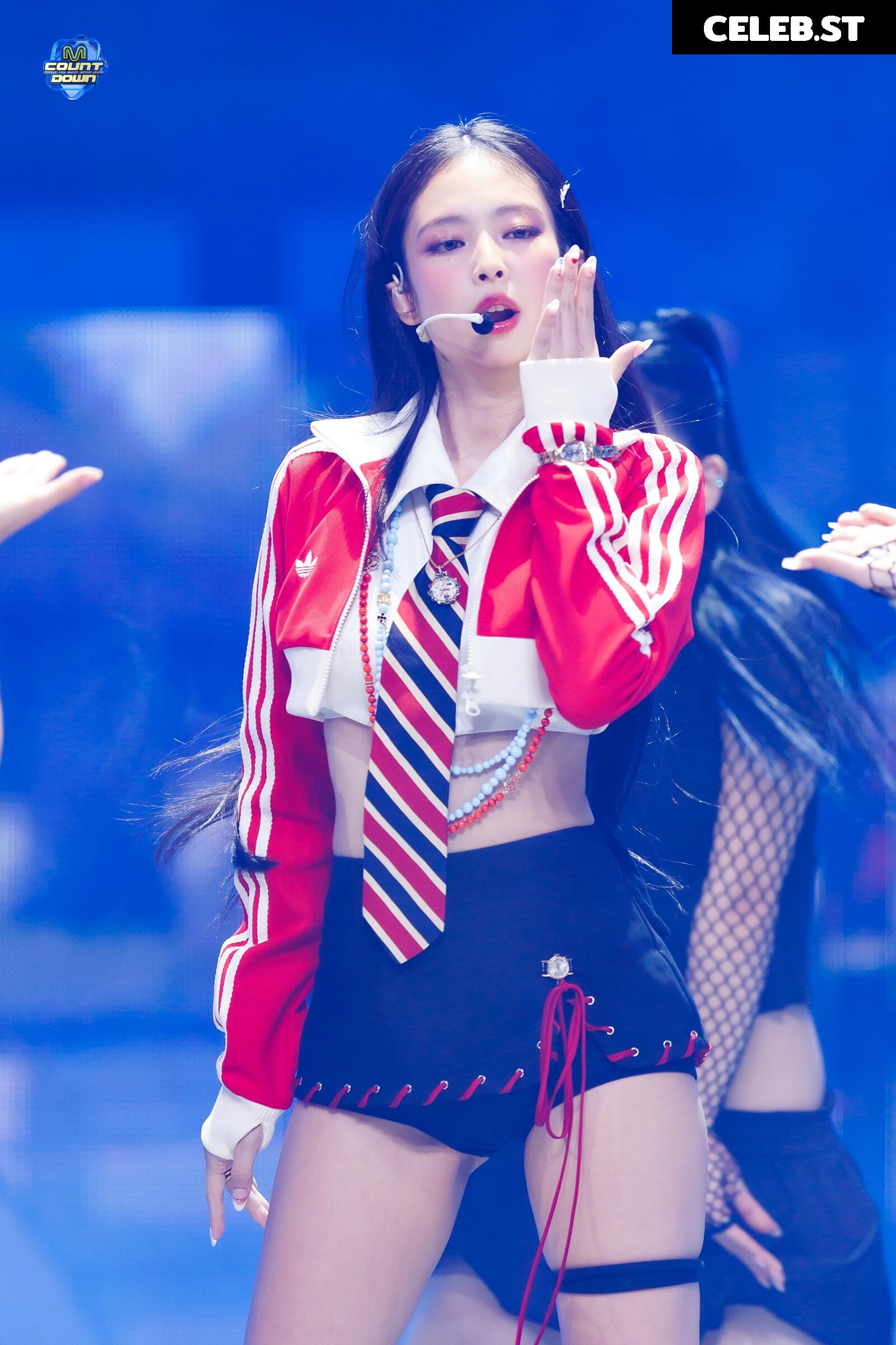 Jennie | BLΛƆKPIИK (Blackpink) Image 4440045
