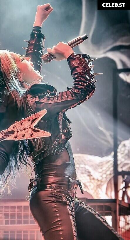 Women of Metal Image 4440399