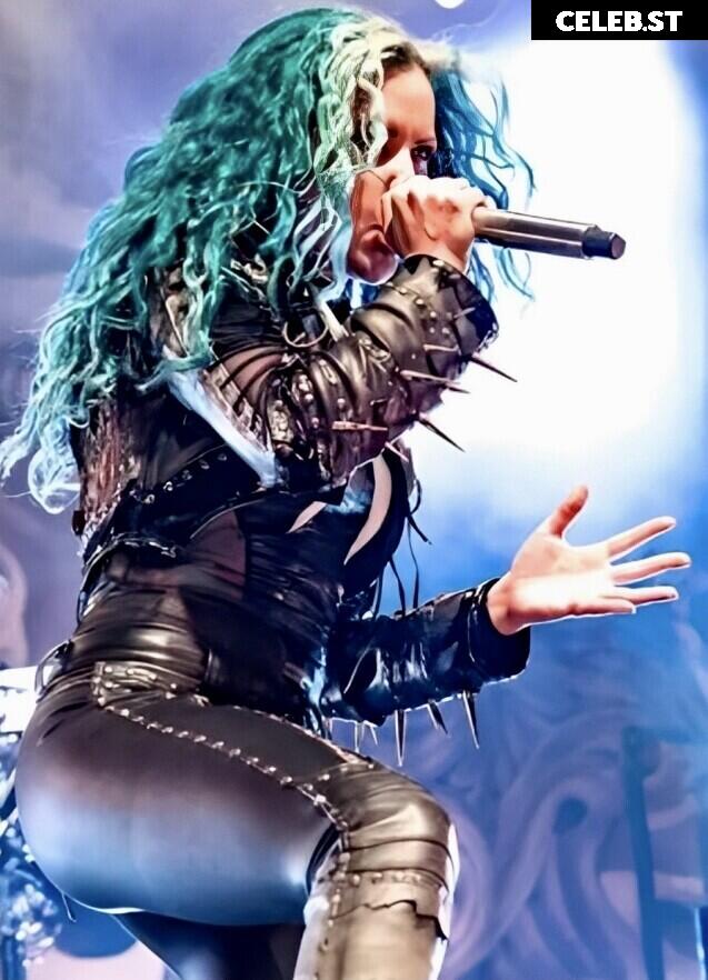 Women of Metal Image 4440283