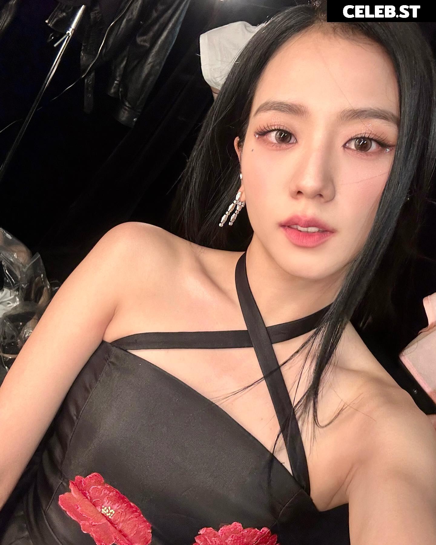 Jisoo  || - BLΛƆKPIИK ( BLACKPINK ) Image 4440246