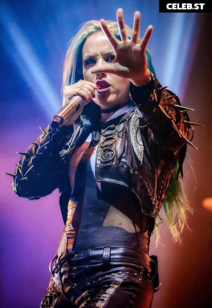 Women of Metal Image 4440901