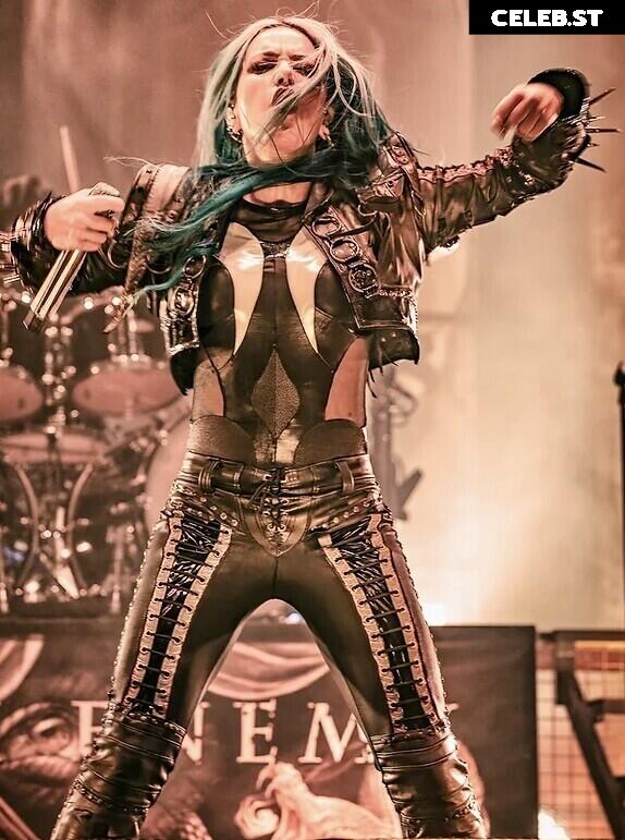 Women of Metal Image 4440930