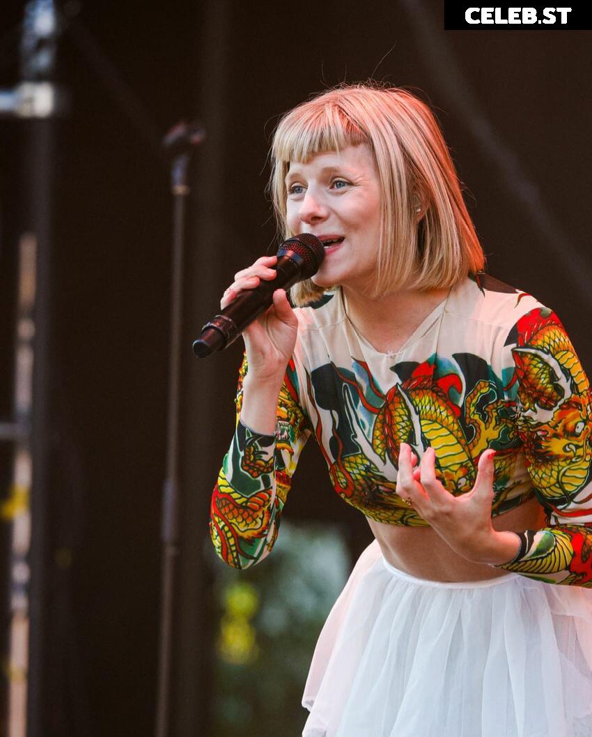 Aurora Aksnes (singer) Image 4440935