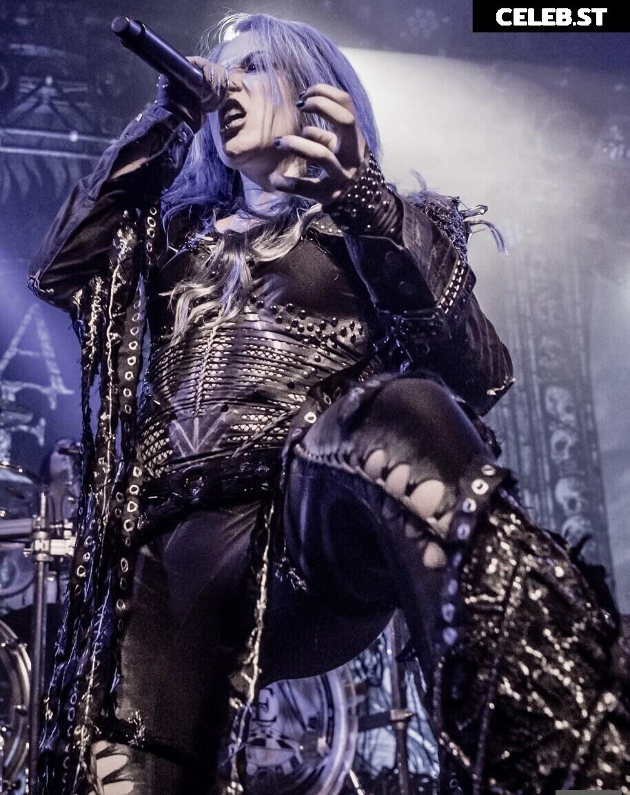 Women of Metal Image 4449751